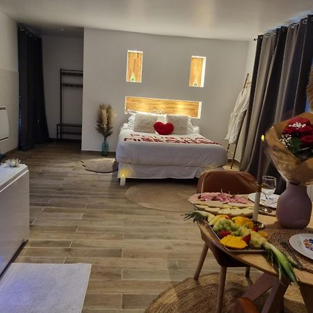 Saint-Prix  Suite De Charme Avec Jacuzzi Et Jardin Privatif Paris Au Calme מראה חיצוני תמונה
