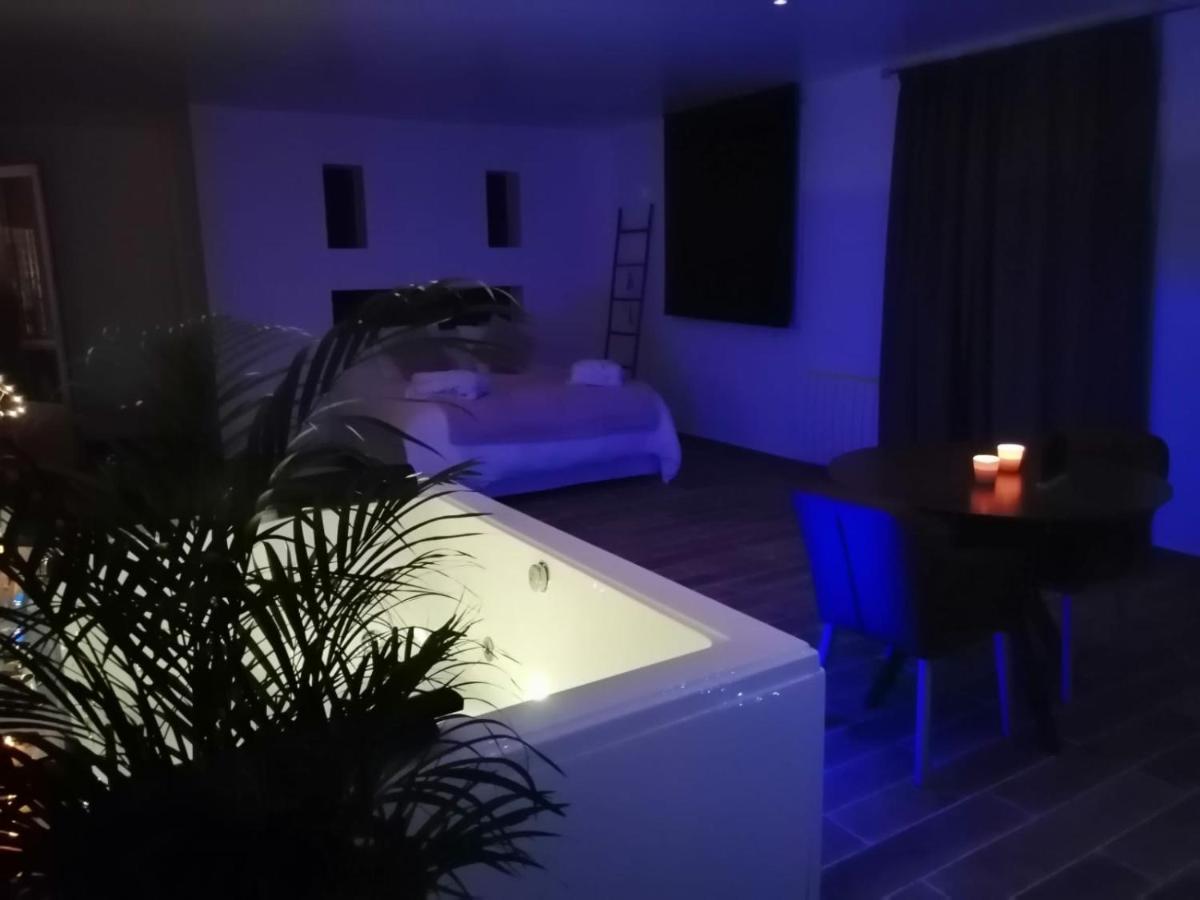 Saint-Prix  Suite De Charme Avec Jacuzzi Et Jardin Privatif Paris Au Calme מראה חיצוני תמונה