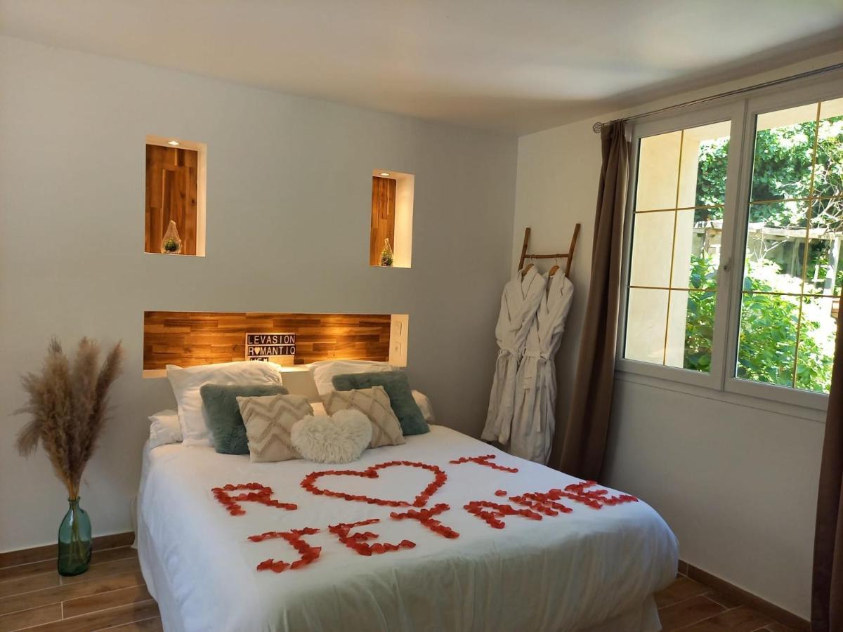 Saint-Prix  Suite De Charme Avec Jacuzzi Et Jardin Privatif Paris Au Calme מראה חיצוני תמונה
