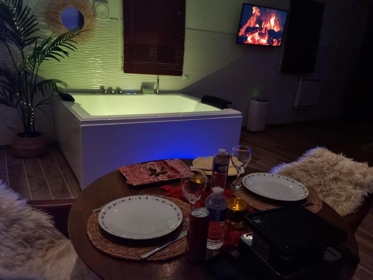Saint-Prix  Suite De Charme Avec Jacuzzi Et Jardin Privatif Paris Au Calme מראה חיצוני תמונה