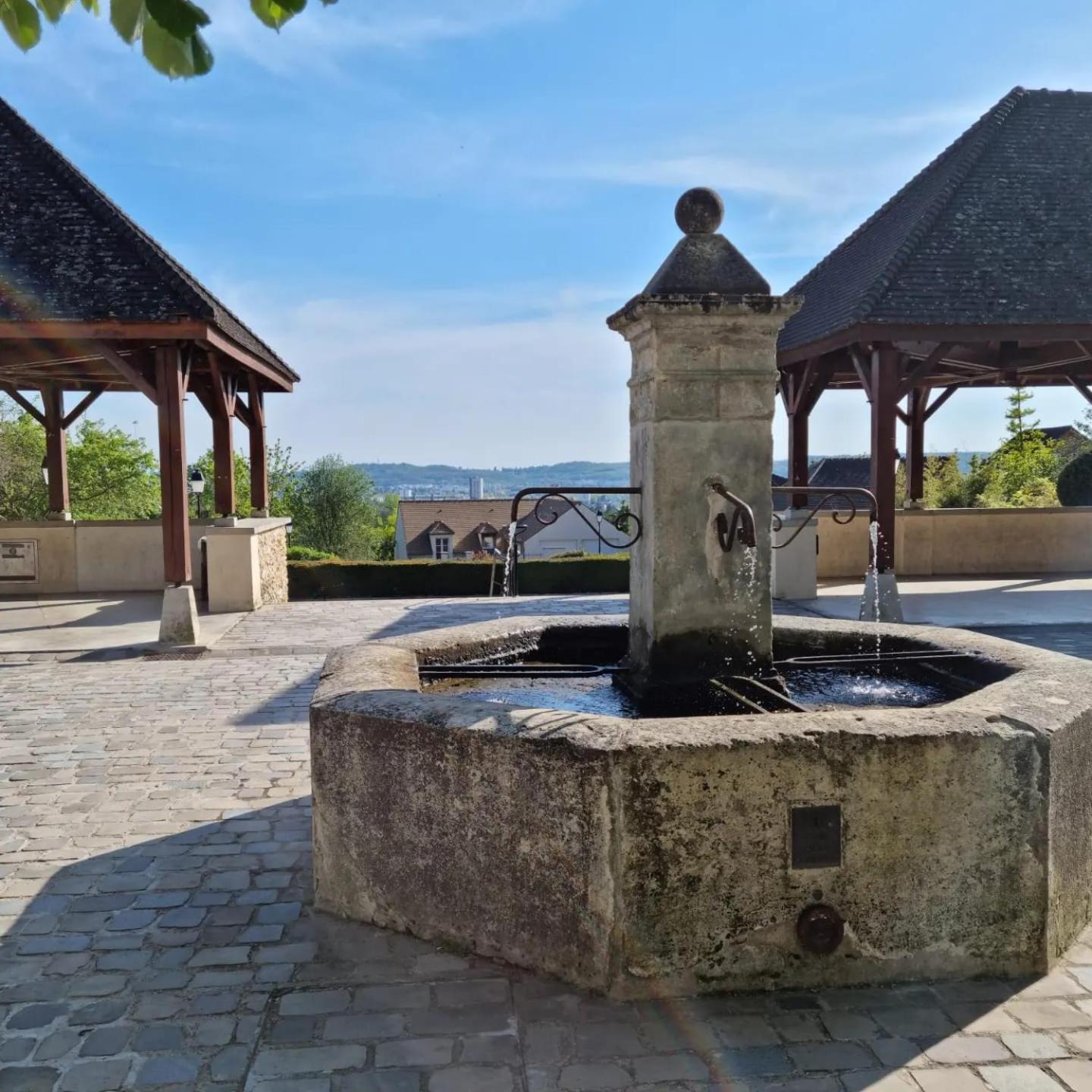 Saint-Prix  Suite De Charme Avec Jacuzzi Et Jardin Privatif Paris Au Calme מראה חיצוני תמונה