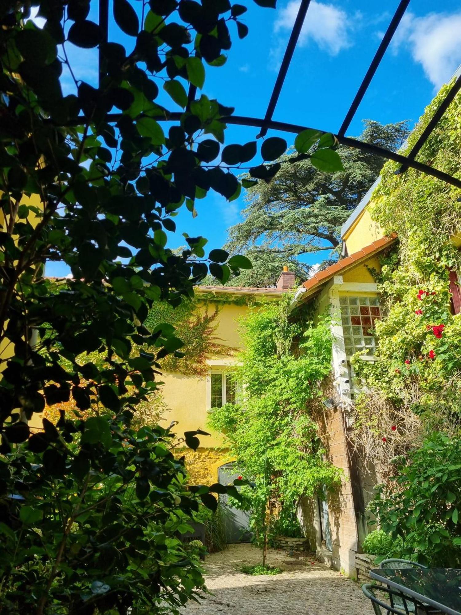 Saint-Prix  Suite De Charme Avec Jacuzzi Et Jardin Privatif Paris Au Calme מראה חיצוני תמונה