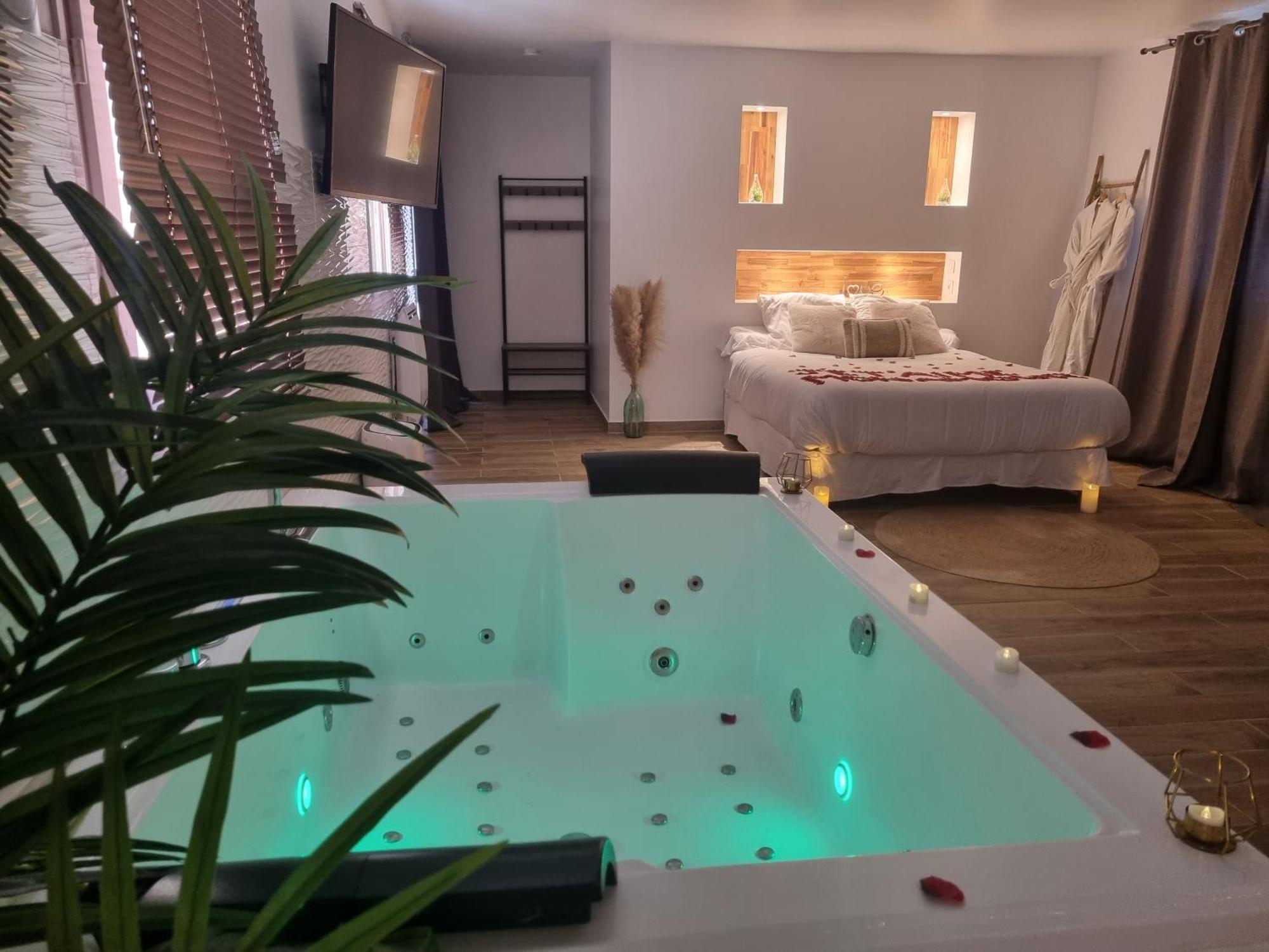 Saint-Prix  Suite De Charme Avec Jacuzzi Et Jardin Privatif Paris Au Calme מראה חיצוני תמונה