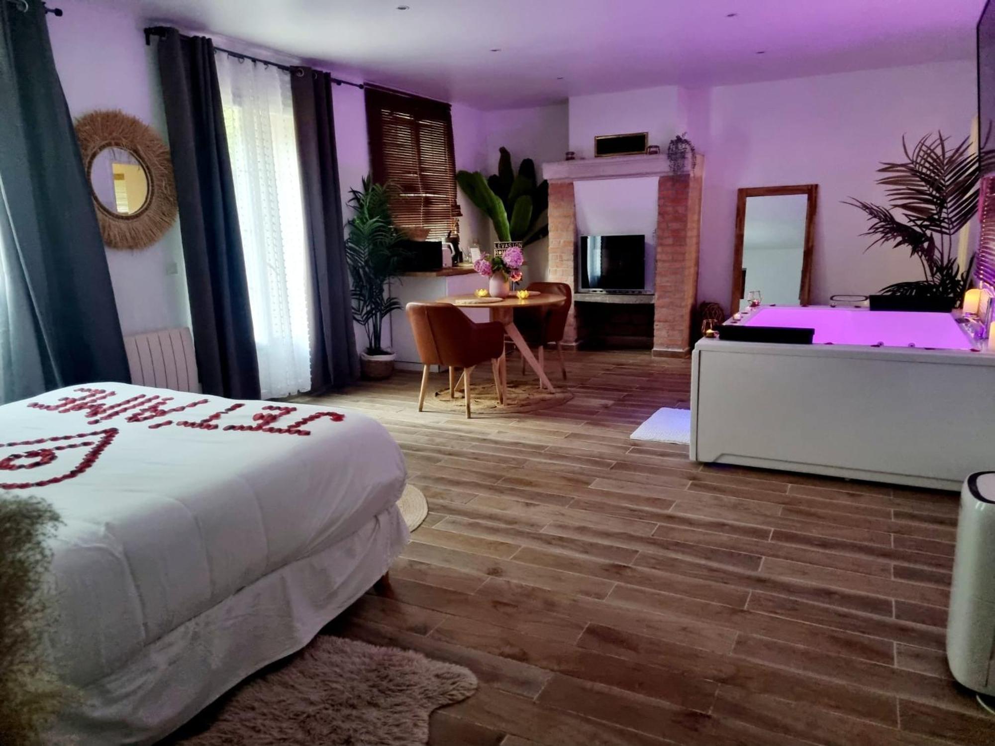 Saint-Prix  Suite De Charme Avec Jacuzzi Et Jardin Privatif Paris Au Calme מראה חיצוני תמונה