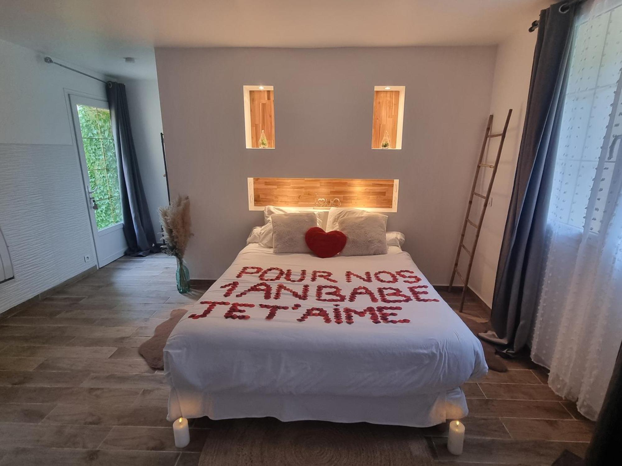 Saint-Prix  Suite De Charme Avec Jacuzzi Et Jardin Privatif Paris Au Calme מראה חיצוני תמונה
